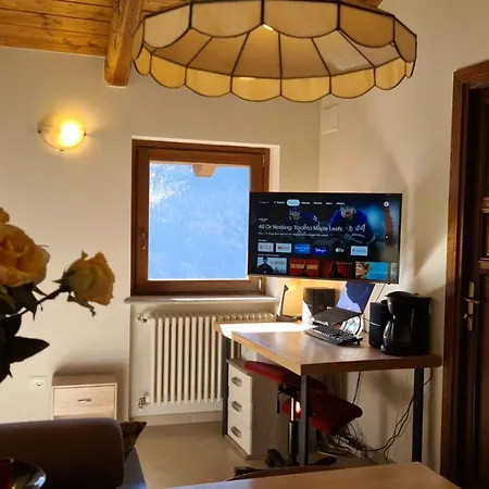 Πανσιόν Independent With Breathtaking View 4*